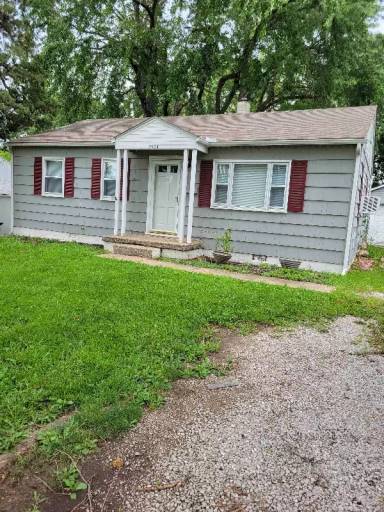 Main picture of 2504 NE 59th Ter