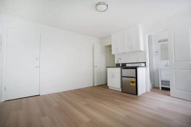 Main picture of 858 Lincoln Blvd