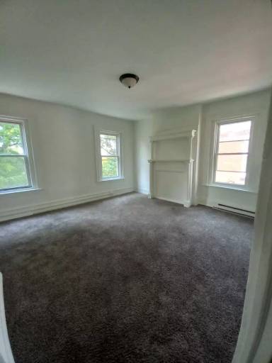 Main picture of 917 Swede St