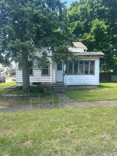 Main picture of 404 N Nursery Ave
