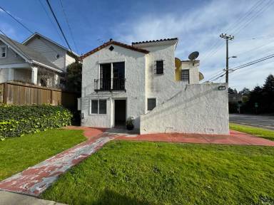 Main picture of 2 E Bellevue Ave