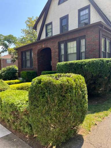 Main picture of 100 Van Buskirk Rd