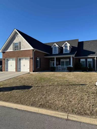 Main picture of 1447 Avery Ln