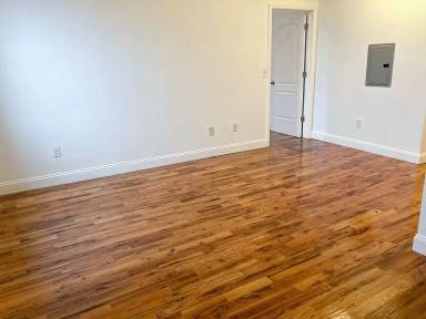 Main picture of 146 Main St