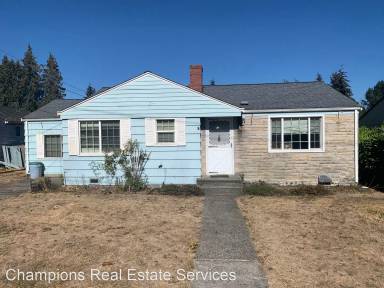 Main picture of 140 NE 147th St