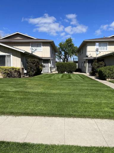 Main picture of 4936 N Holt Ave