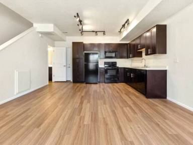 Main picture of 9518 E 109th Dr