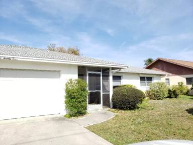 Main picture of 3224 SE 19th Pl