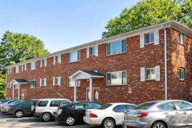 Main picture of 322 E 2nd St