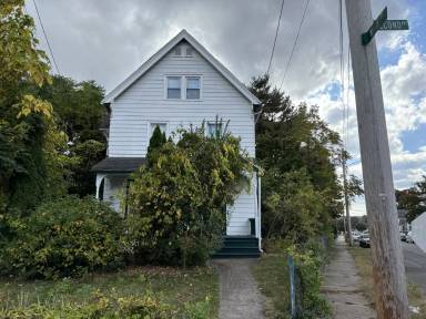 Main picture of 334 Second Ave