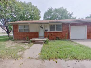 Main picture of 104 S Mount Carmel Ave