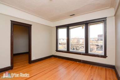 Main picture of 3352 N Sheffield Ave