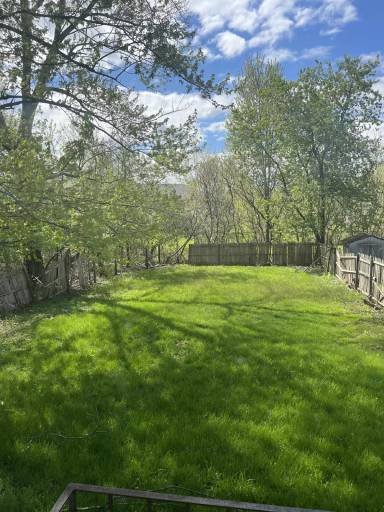 Main picture of 123 Lynhurst Ave