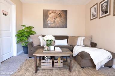 Main picture of 9211 Carl Ln