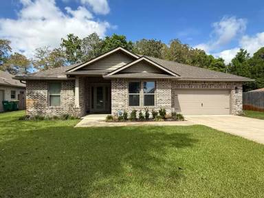 Main picture of 1002 Gloria Ave