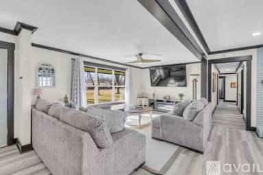 Main picture of 311 Joe B Jackson Pkwy