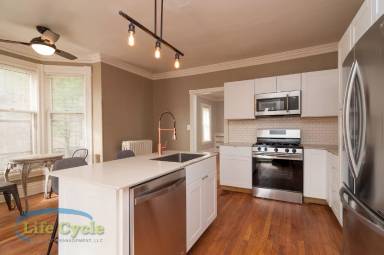 Main picture of 47 Prospect Ave SE