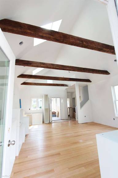 Main picture of 49 Holbrook St