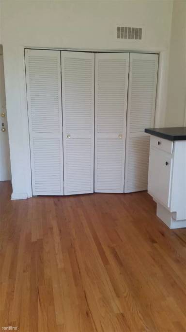 Main picture of 633 W Deming Pl