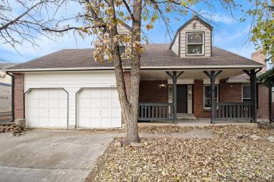 Main picture of 14155 W 71st Pl