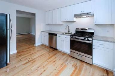 Main picture of 706 Black Rock Tpke