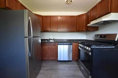 Main picture of 2503 Van Buren St