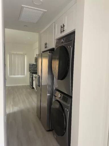Main picture of 2341 Ulric St