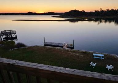 Main picture of 400 Atkinson Point Rd