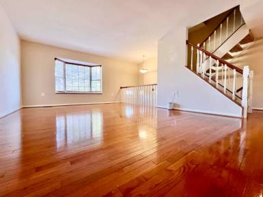 Main picture of 9894 Burke Pond Ct