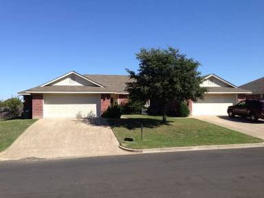 Main picture of 718 Park Meadows Dr