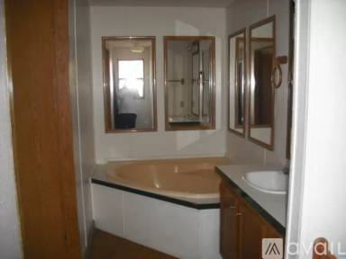 Main picture of 124 Pecan Loop