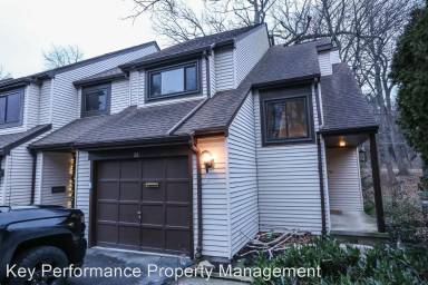 Main picture of 26 Menlo Pl