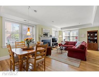 Main picture of 17 Worcester St