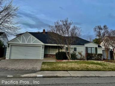Main picture of 3009 Miramar Rd