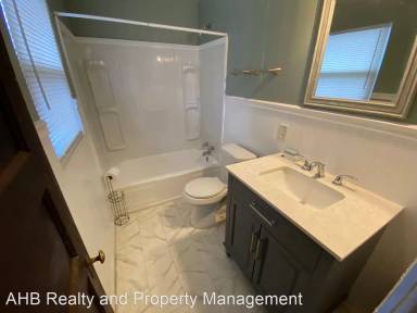 Main picture of 1020 Grace Ave