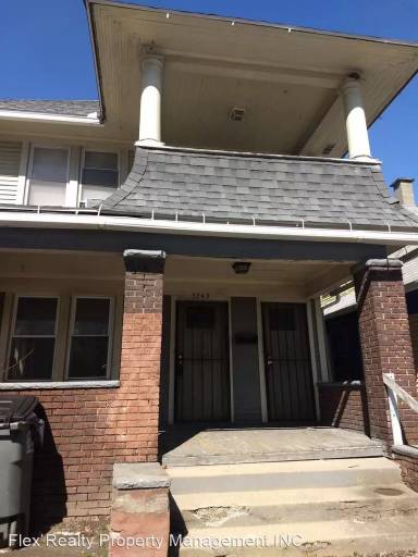 Main picture of 3241 N Detroit Ave