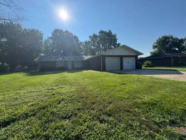 Main picture of 408 Amherst Dr