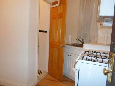 Main picture of 255 West 10th St