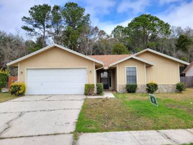 Main picture of 7519 Allspice Cir N