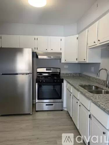 Main picture of 392 Executive Dr