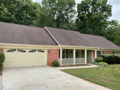 Main picture of 169 Simeon Dr