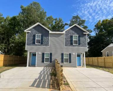 Main picture of 935 Fleetwood Dr