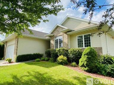 Main picture of 862 Tipperary Rd