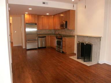 Main picture of 1005 N La Salle Dr