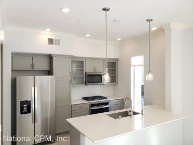 Main picture of 3034 Empoli St