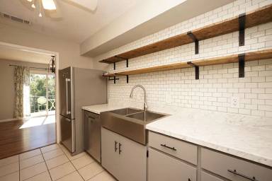 Main picture of 116 Country Club Dr