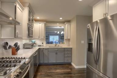 Main picture of 205 Mapleton Dr