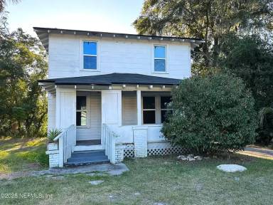 Main picture of 6422 Elwood Ave