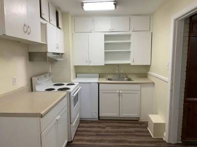 Main picture of 712 Hartford Rd