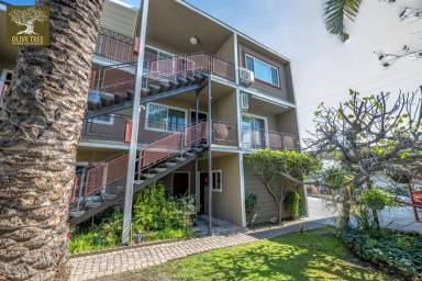 Main picture of 156 E Highland Ave